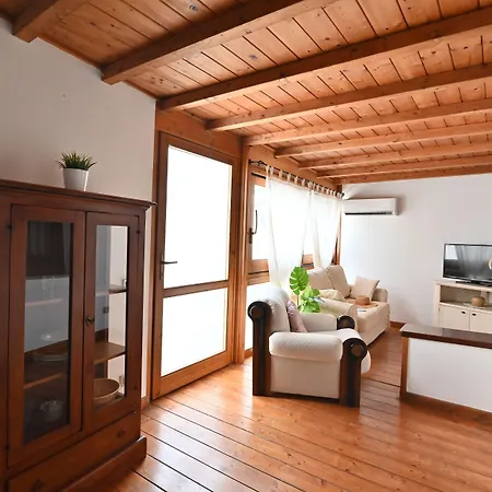 Izzhome Terrace Apartman